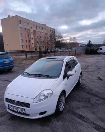 fiat grande punto Fiat Grande Punto cena 10500 przebieg: 125000, rok produkcji 2009 z Płoty